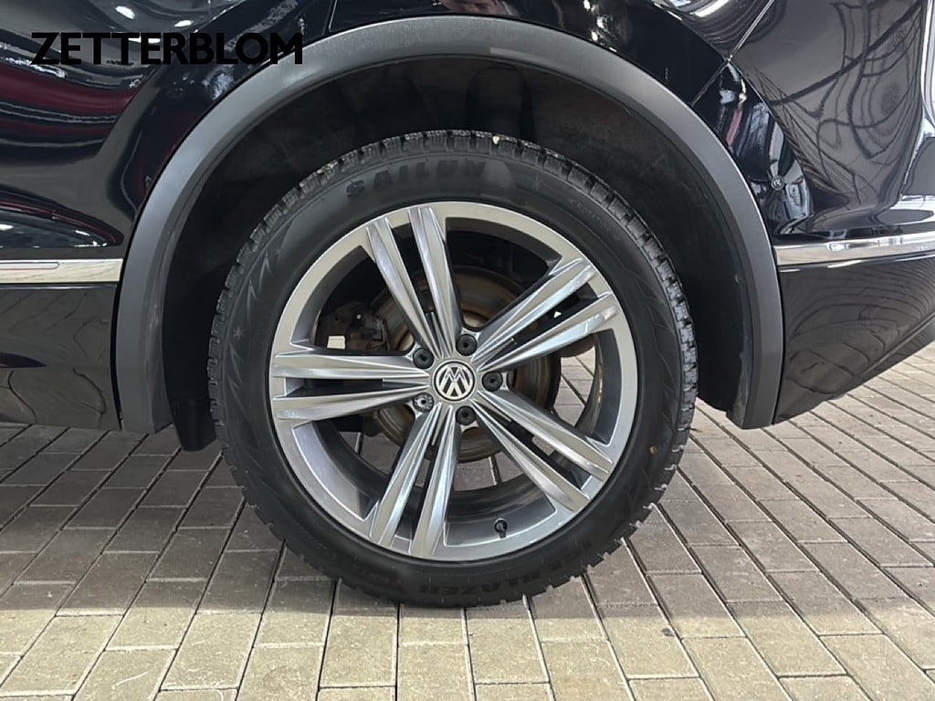 SUV Volkswagen Tiguan 13 av 18