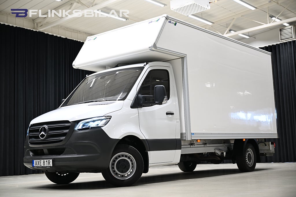 Mercedes-Benz Sprinter 317 Automat|Volymskåp|Bakgavellyft|Överhäng|Flyttbil