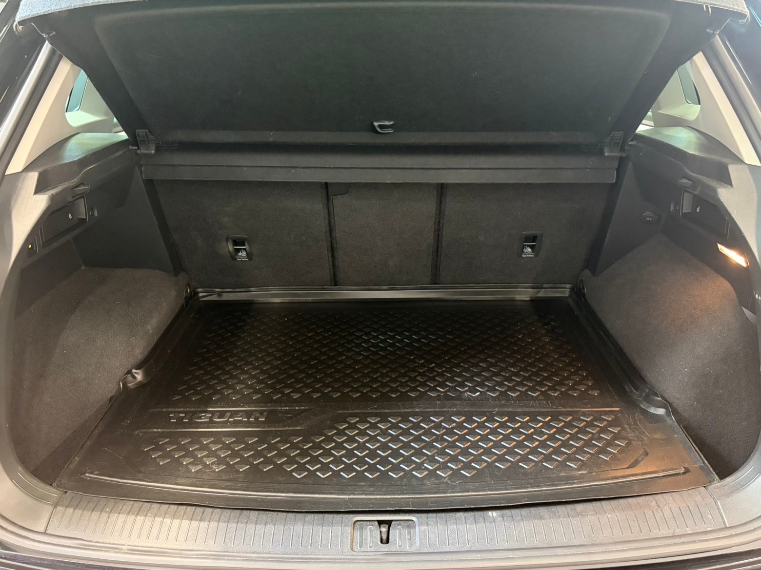 Volkswagen Tiguan 2020, bild 7/58
