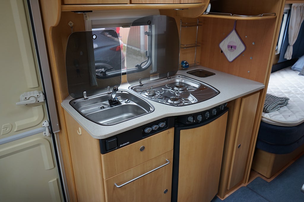 Dethleffs Camper 510V Husvagn Markis Förtält