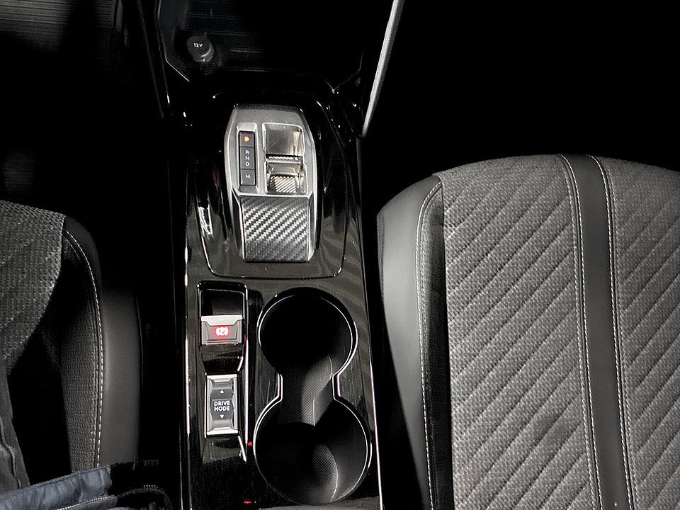 Bild på Peugeot 2008 Allure 1.2 PT 130hk Aut B-KAMERA CARPLAY