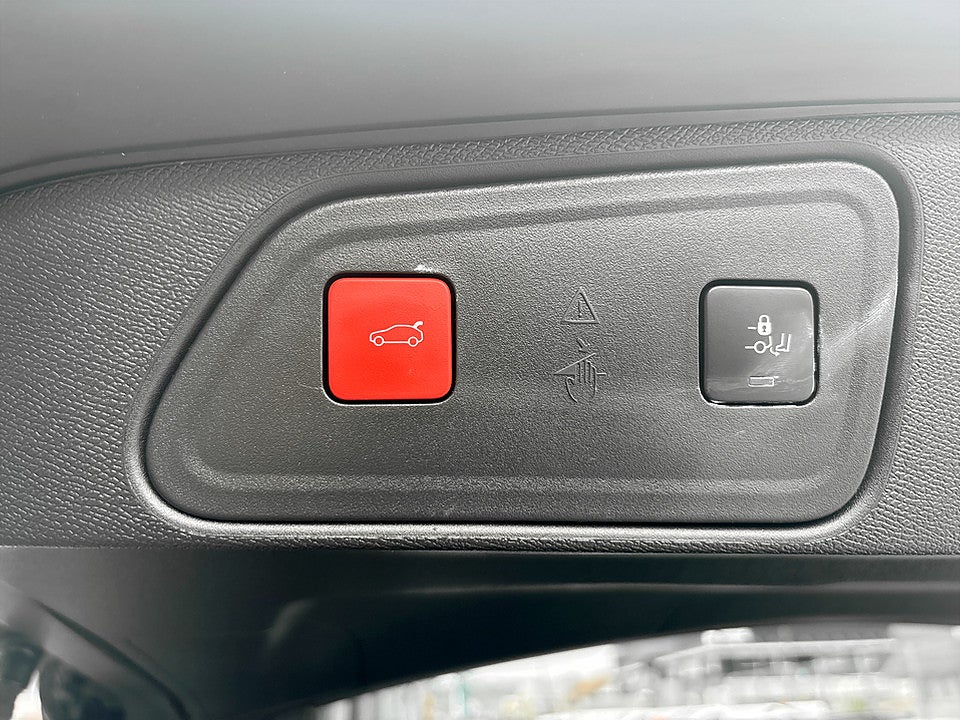 Bild på Peugeot 3008 GT Black Pack 1.2 PT 130hk Aut B-KAMERA CARPLAY
