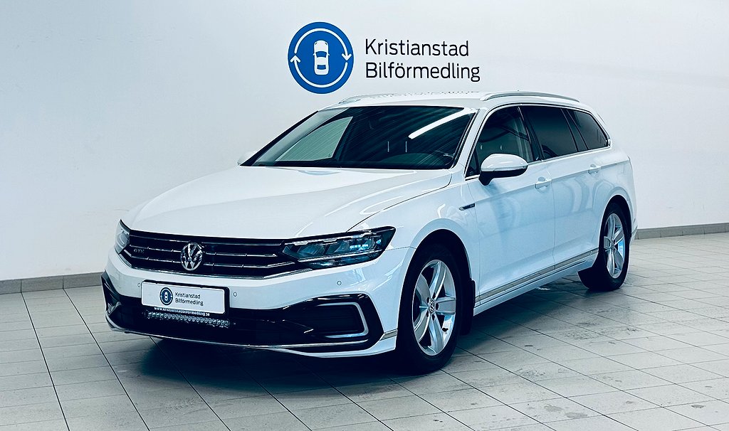 Volkswagen Passat Sportscombi GTE Aut 218hk Drag,Värmare,V-hjul