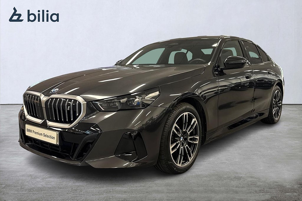 BMW i5 xDrive 40 M-sport | H&K | Drag | Aktiv farth. | 19"