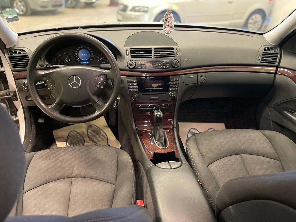 Mercedes-Benz E 2005, kuva 4/20