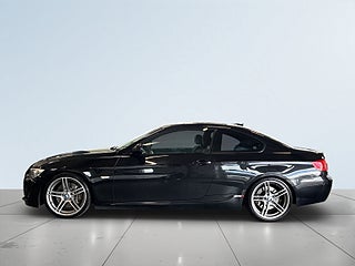 BMW 335i Coupé DCT Comfort, M Sport S&V-Hjul/Psens/Elstolar/Navi – bild 4