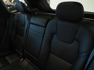 SUV Volvo XC60 17 av 27