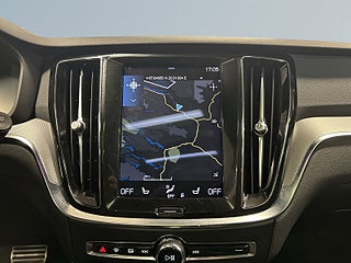 Volvo V60 Recharge T6 AWD Automat R-Design Drag/Värmare/S&V-Däck – bild 11