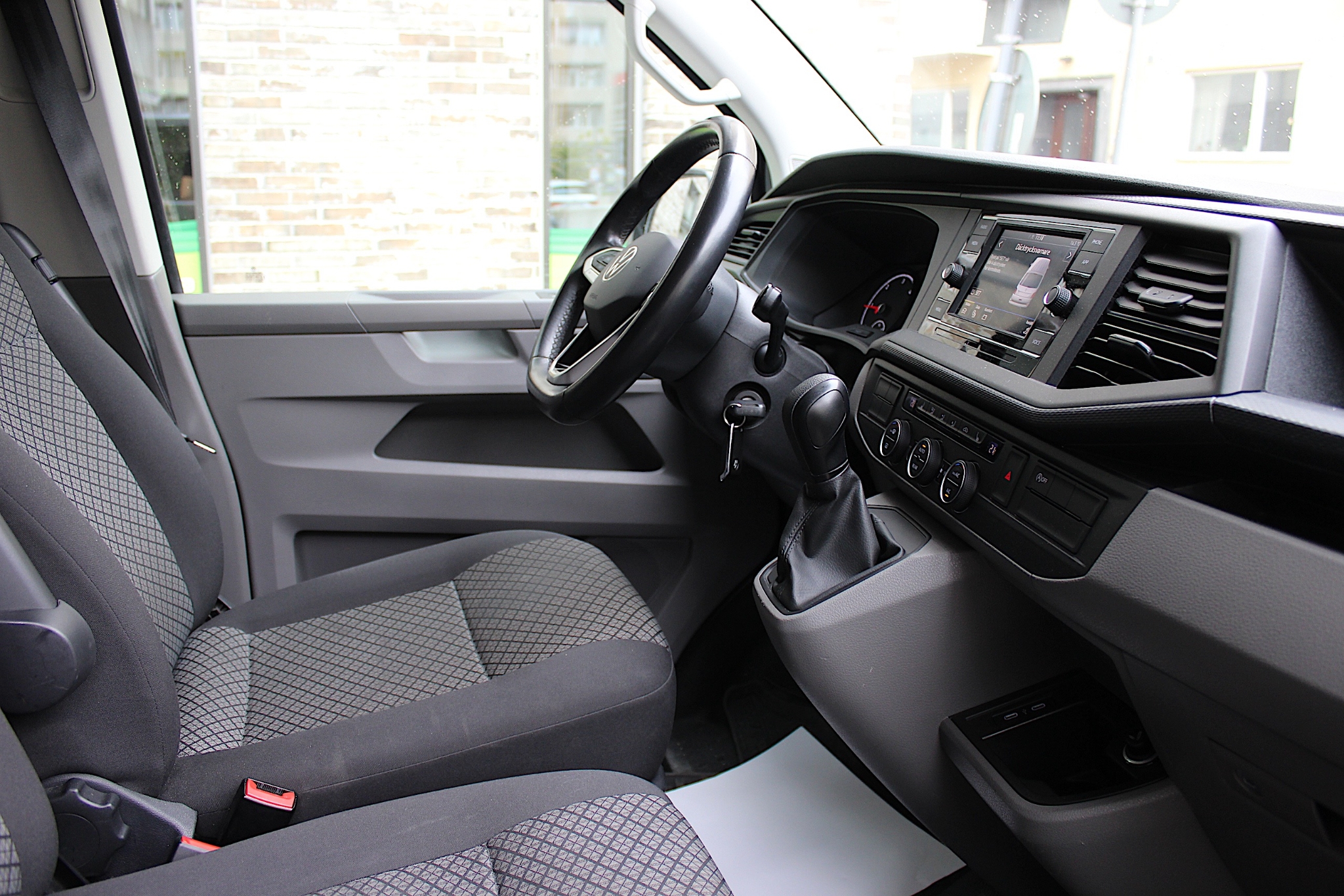 Volkswagen Caravelle 2021, bild 4/40