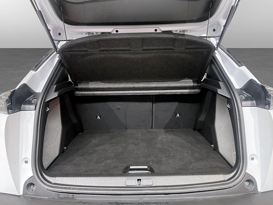 Bild på Peugeot 2008 GT 1.2 PT 130hk Aut B-KAMERA CARPLAY
