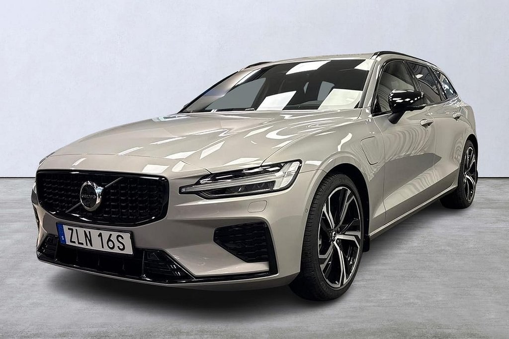 Volvo V60 T6 Plus Dark Edition