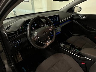 Hyundai IONIQ Electric 38.3 kWh 136hk SoV-hjul/Bkam/Navi