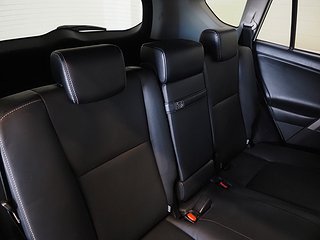 SUV Toyota RAV4 14 av 24