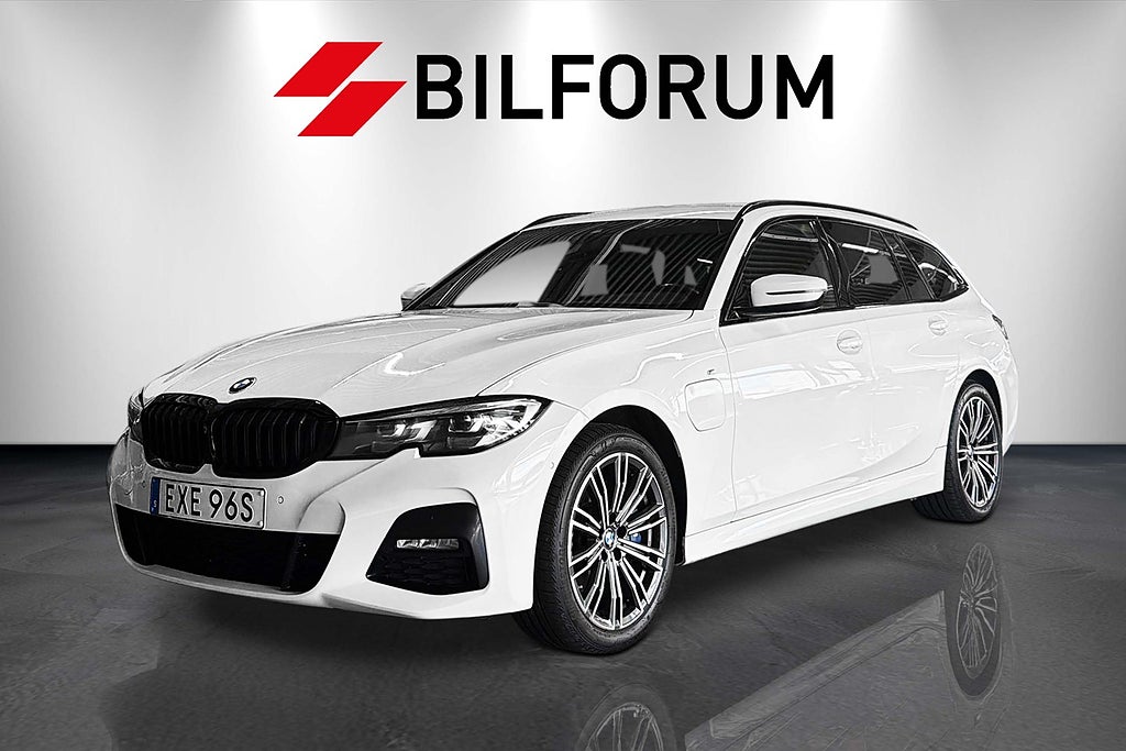 BMW 330e xDrive M-SPORT / DRAG / NAVI / CARPLAY / 