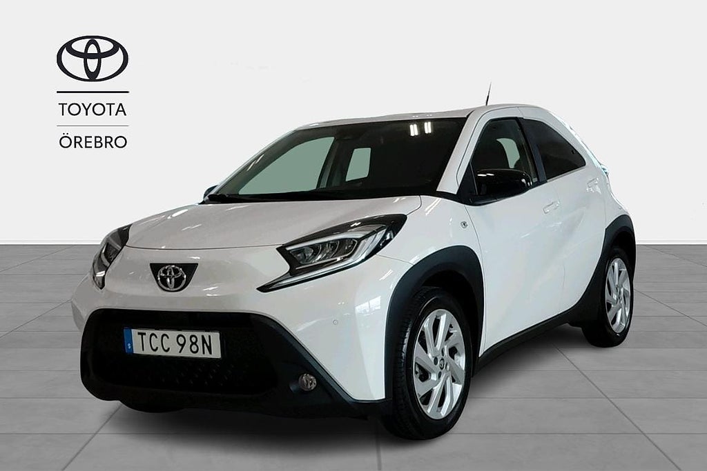 Toyota Aygo X 1.0 Play Comfort Style pack Aut Mv Vinterhjul
