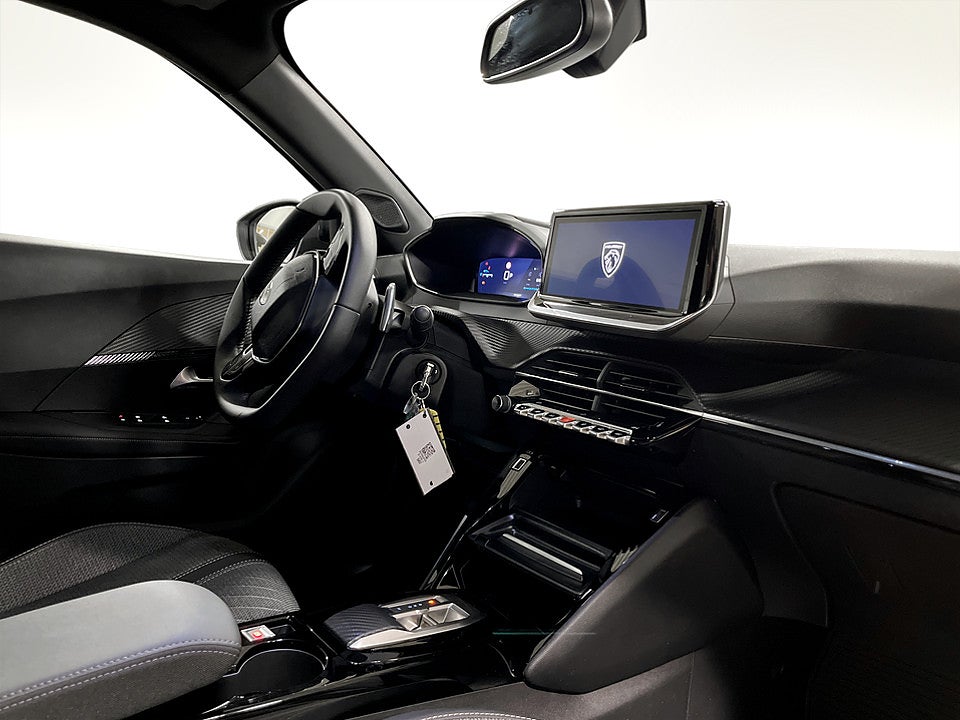 Bild på Peugeot 2008 Allure 1.2 PT 130hk Aut B-KAMERA CARPLAY