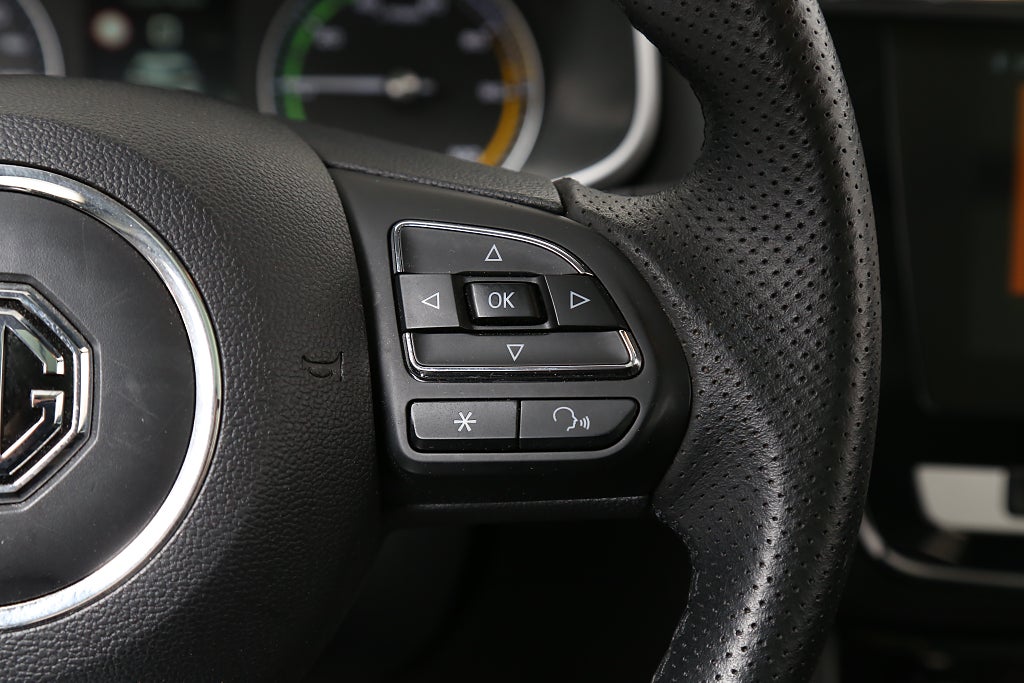 MG ZS EV 143hk Luxury Navi Panorama Skinn CarPlay Motorv 2021