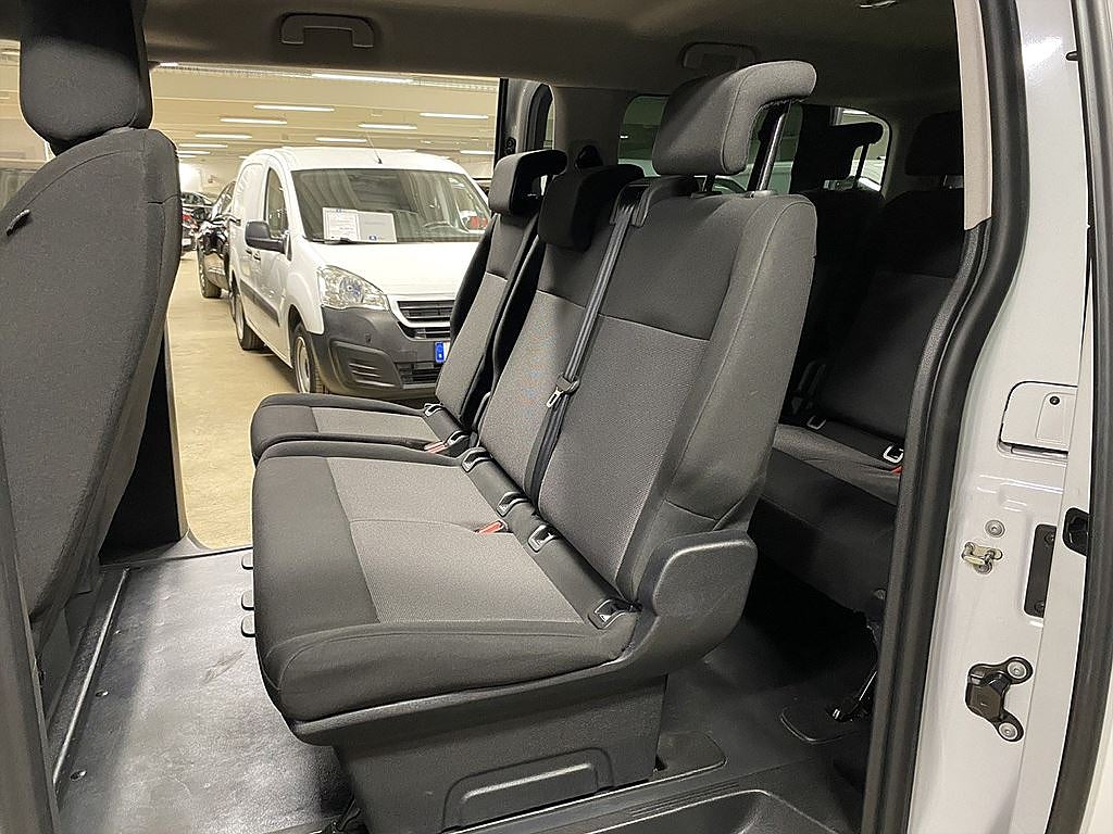 Bild på Citroën e-SpaceTourer 75kWh 136hk Aut - 9-SITS, B-KAMERA