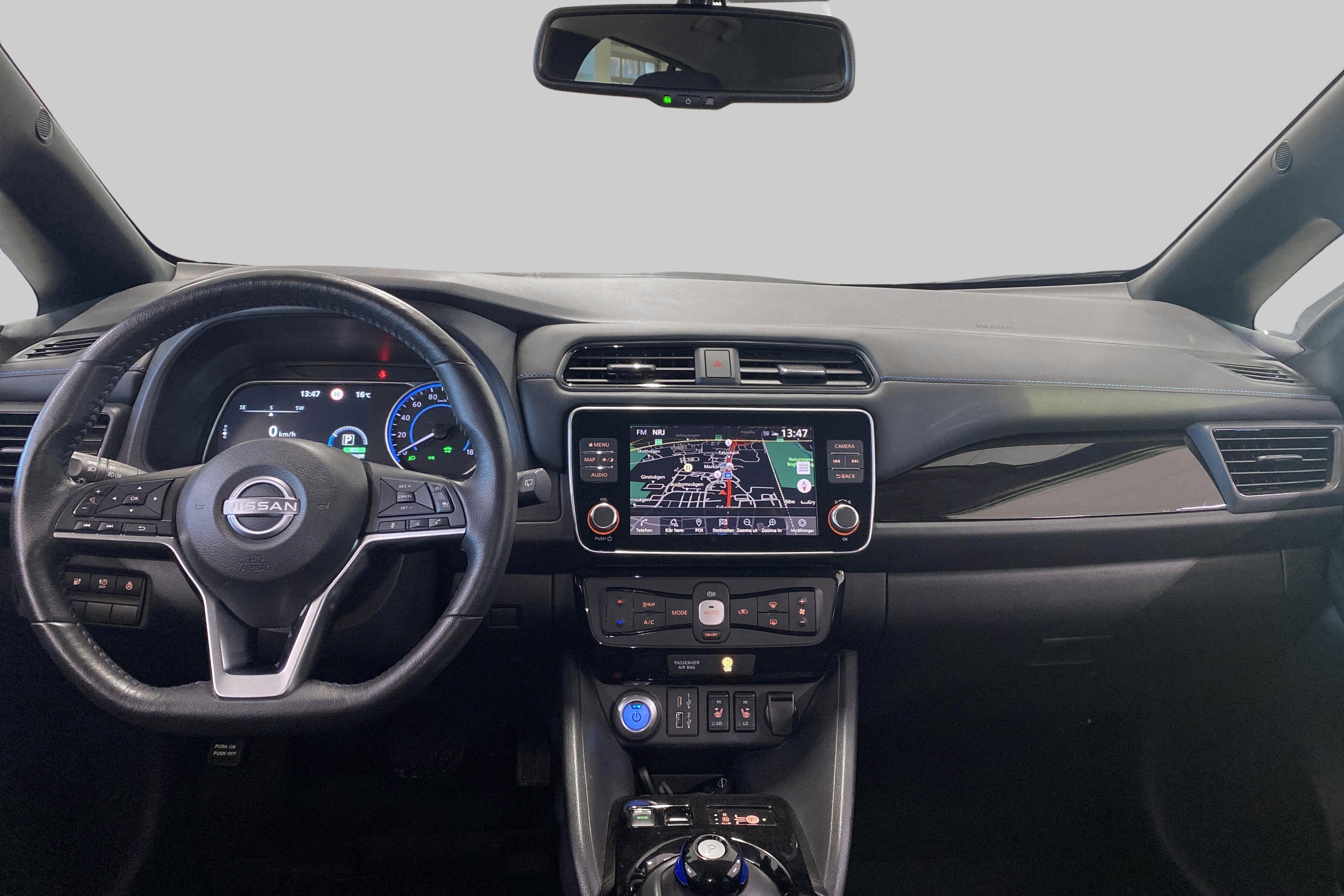 Nissan Leaf 2022, photo 7/10