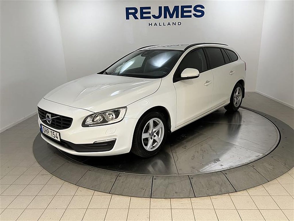 Volvo V60 T3 Business |Drag |Navi |Rattvärme |Elstol Förare |Mörkton