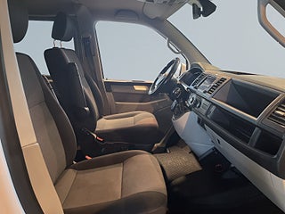 Volkswagen Transporter Kombi T32 2.0 TDI 4Motion MOMS/MoK/Dvärm/Extraljus/SoV – bild 10
