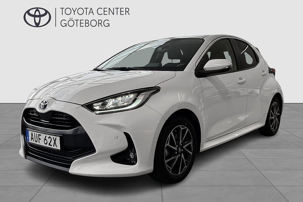Toyota Yaris Hybrid 1,5 5D ACTIVE PLUS P-SENSORER FRAM/BAK// Vinterhjul ing..