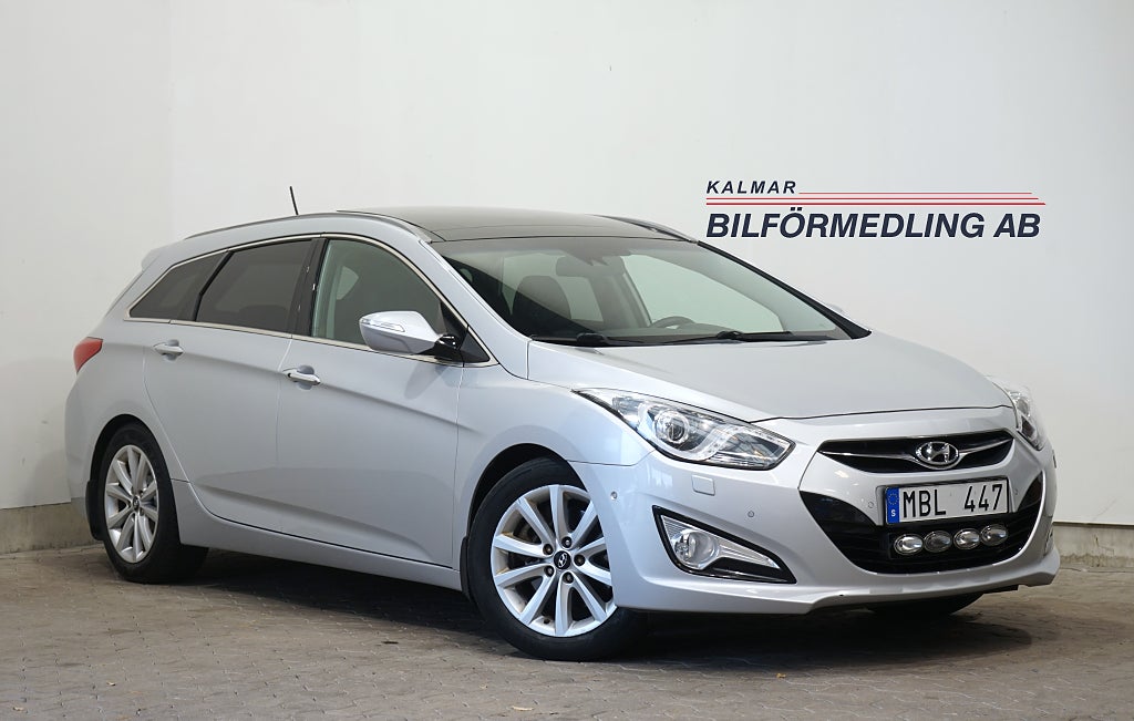Hyundai i40 cw 2.0 GDI Business Panorama B-kamera Dragkrok 177hk