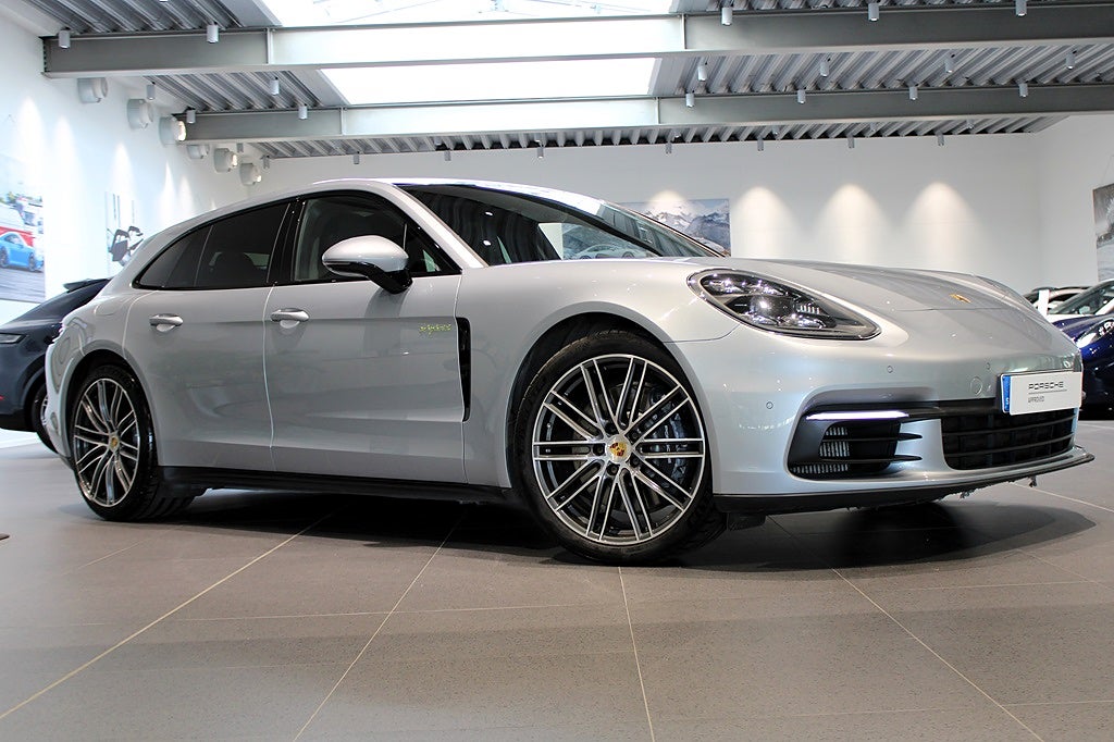 Porsche Panamera 4 E-HYBRID SPORT TURISMO 10 YEARS