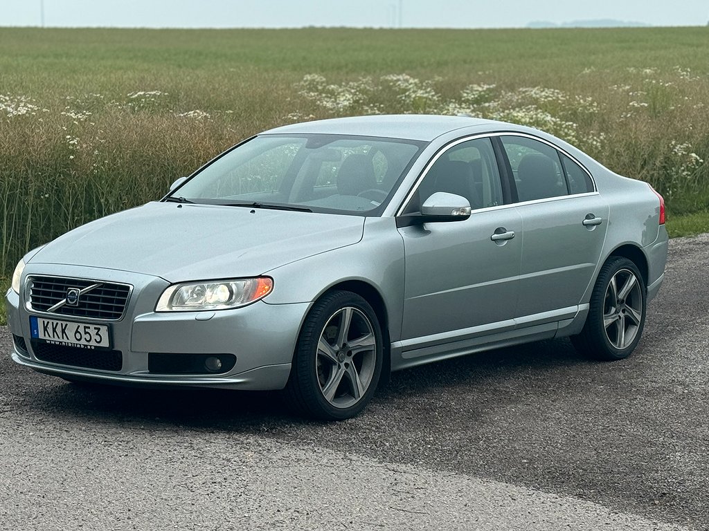 Volvo S80 2.4D Momentum | SKINN | DRAG | R FÄLGAR 