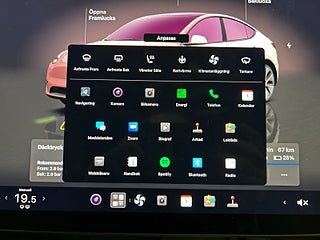Tesla Model Y Long Range AWD Drag/360°/förkond app/skinn/Pano/S&Vdäck – bild 21