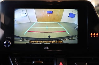 SUV Toyota C-HR 17 av 26