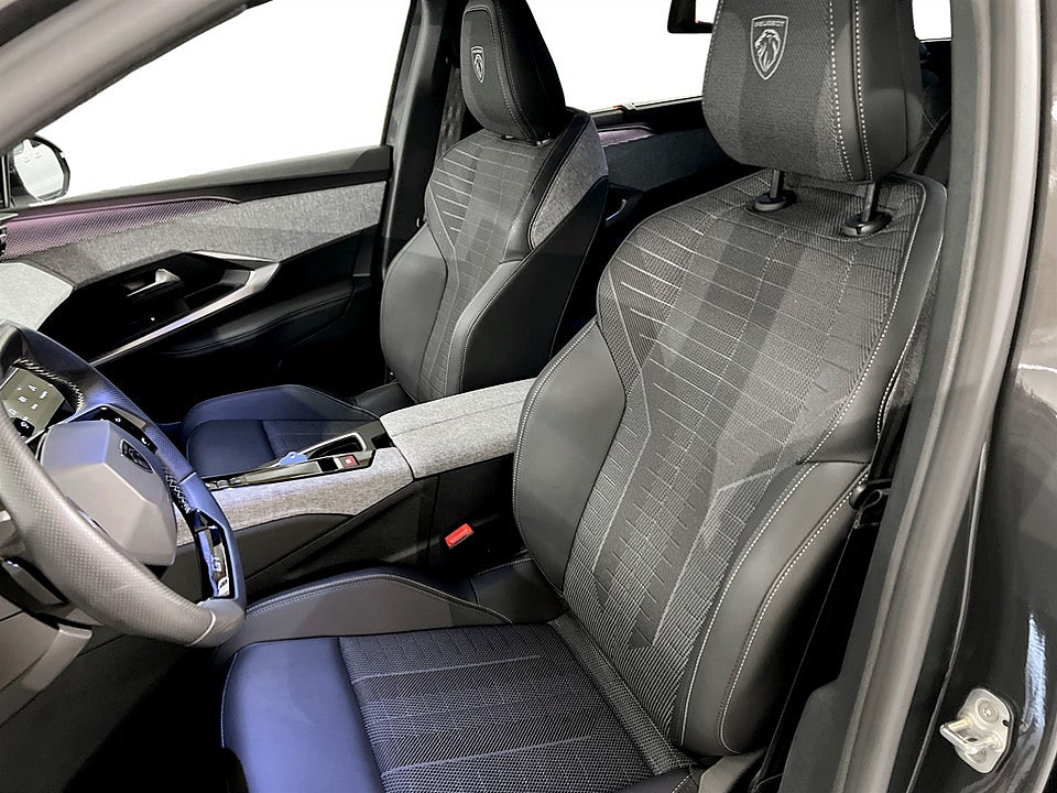 Bild på Peugeot 5008 GT Hybrid 145hk Aut 7-SITS B-KAMERA CARPLAY