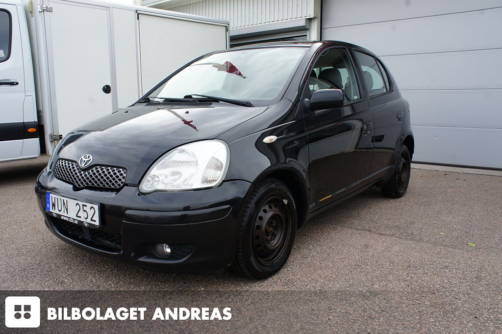 Toyota Yaris 5-dörrar 1.3 VVT-i Nybesiktigad