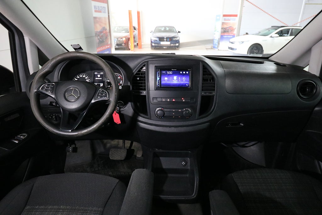 Mercedes-Benz Vito 114 2017 - miniatyr 12