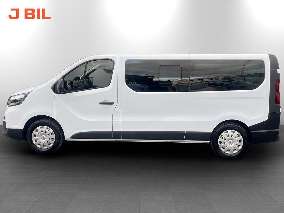 Bild på Nissan Primastar CREW 2.0 dCi 150hk Aut - 9-SITS,VÄRMARE,DRAG