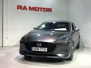 Halvkombi Mazda 3 2 av 20
