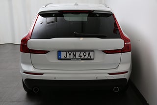 SUV Volvo XC60 8 av 28