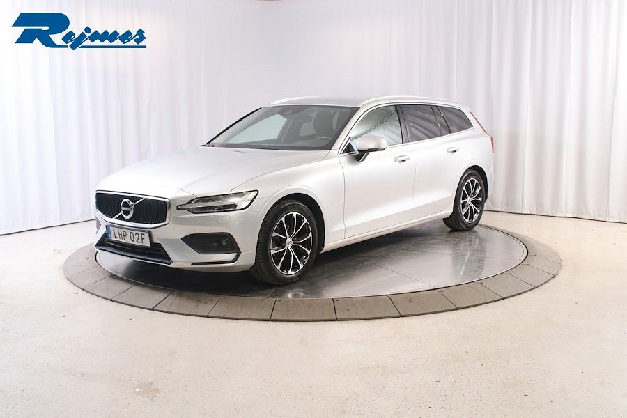 Volvo V60 B4 Bensin Momentum Advanced Edition