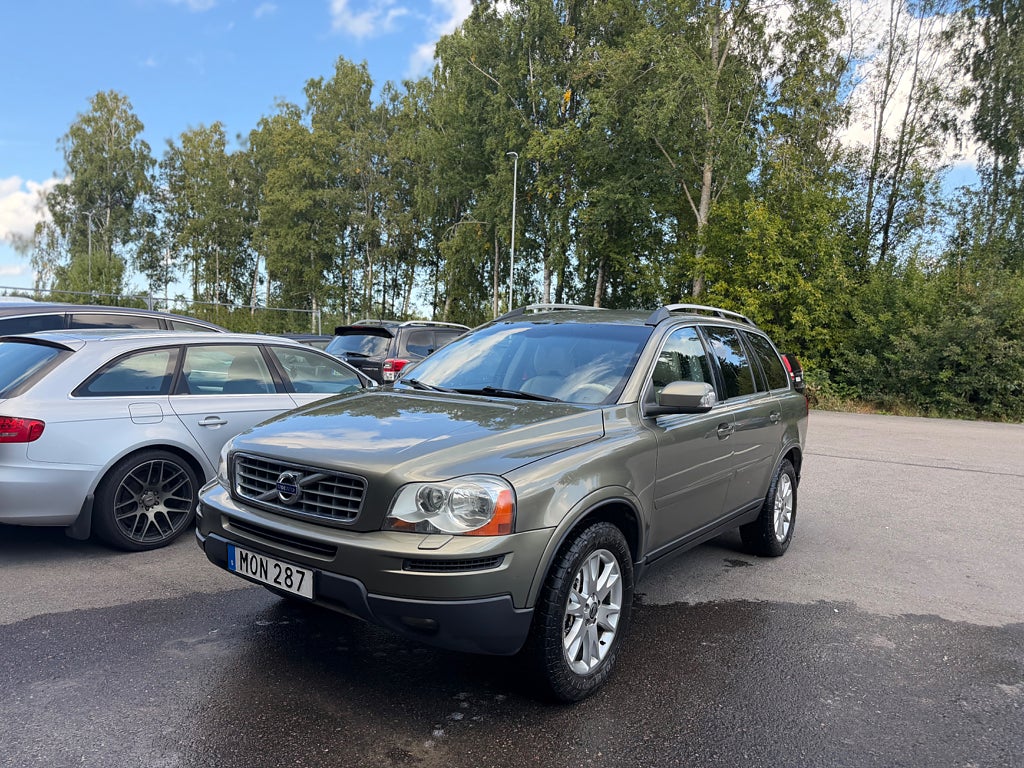 Volvo XC90 7-seater D5 AWD Geartronic Summum/reparationsobjekt