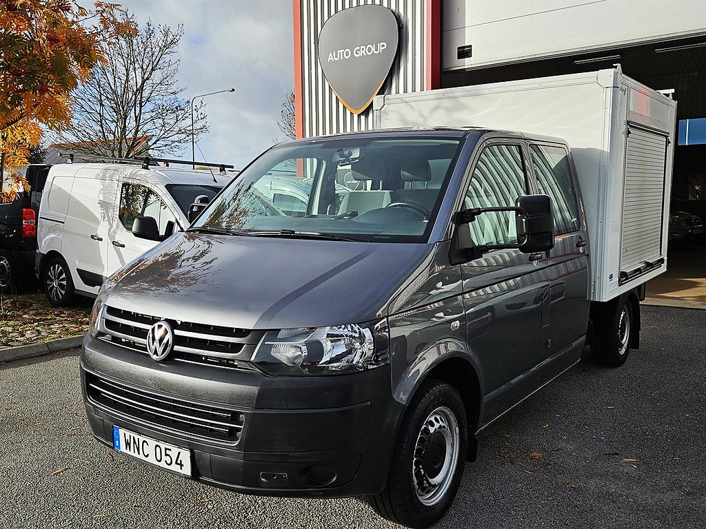 Volkswagen Transporter Chassi Dubbelhytt T30 2.0 TDI BMT Manuell, 140hk 5 Sits Dragkrok