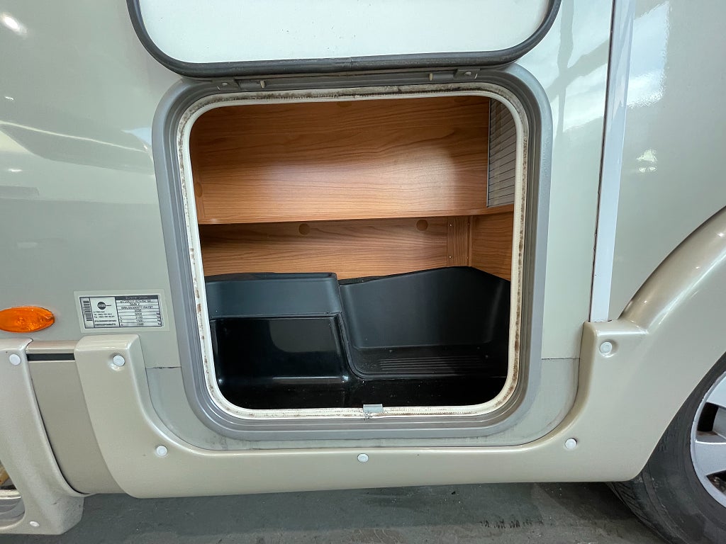 Bürstner Elegance 710 / Kedja / ALDE / AC bodel / Solcell  - Bürstner