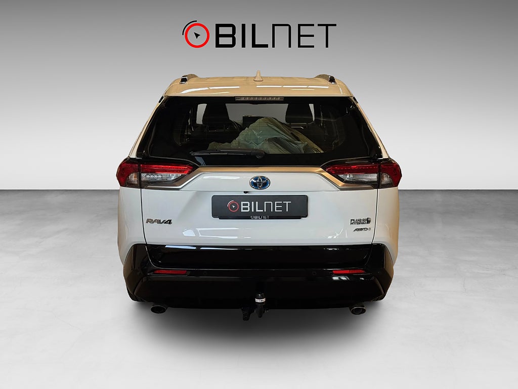 Toyota RAV4 Plug-in Hybrid E-CVT Active Sv-Såld Drag Backkamera LED