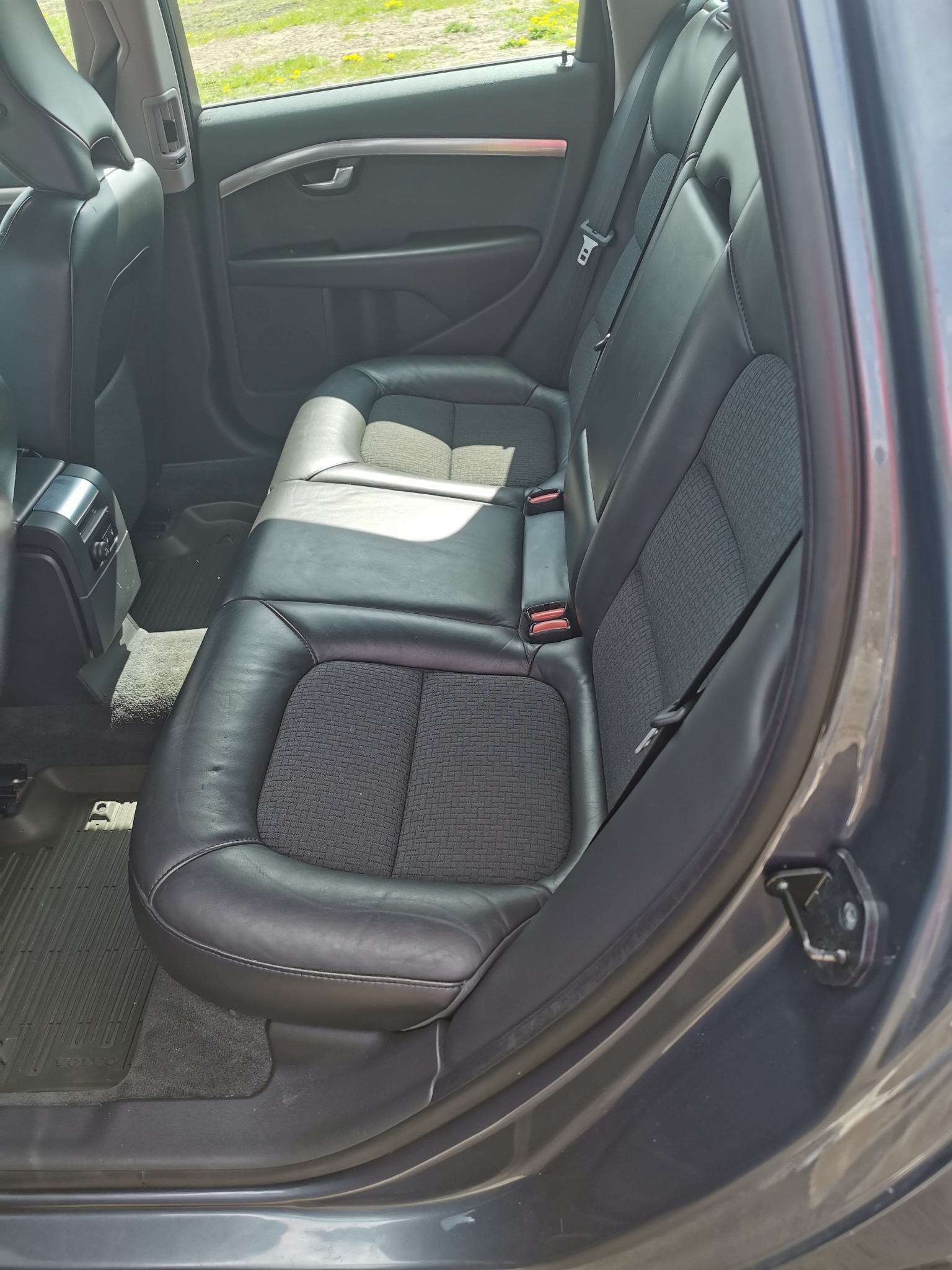 Volvo V70 1,6 DRIVe 2011, photo 4/36