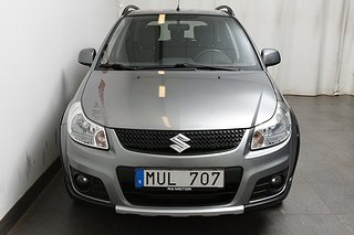 Halvkombi Suzuki SX4 6 av 23