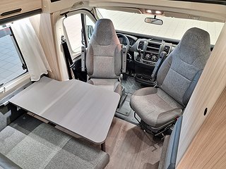 Husbil-halvintegrerad Sun Living C 65 SL 8 av 18