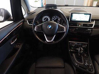 Minibuss BMW 220 15 av 22