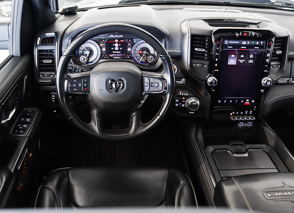 Dodge RAM 1500 5.7 V8 Hemi Limited Night Luft H/K Pano HuD Moms