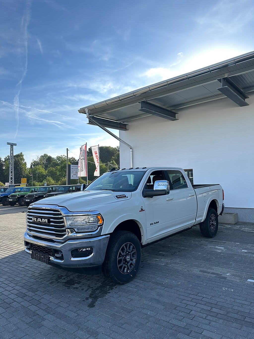 RAM 3500 Longhorn Edt 6,7L Cummins 370 HK  Leasbar