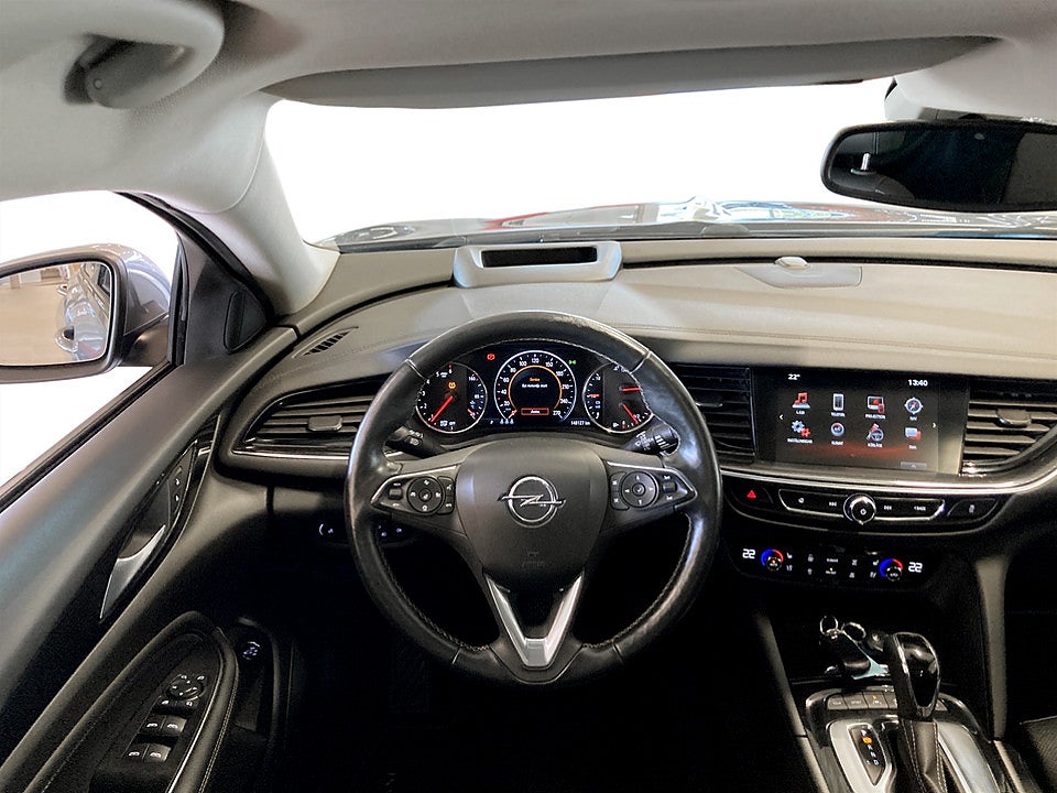 Bild på Opel Insignia ST Business 2.0 CDTI 170hk Aut NAVI DRAG