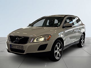 Volvo XC60 D4 AWD Aut Momentum S&V/Drag/Pano/Dvärm/Skinn/Krem bytt – bild 16